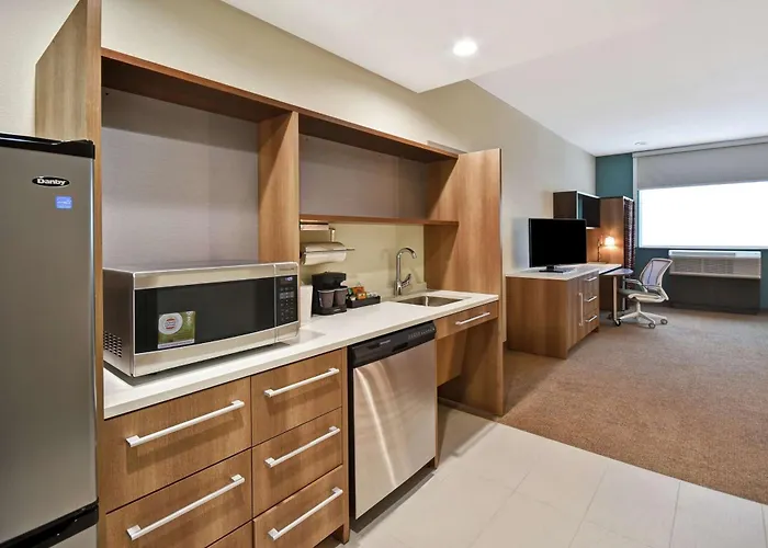 Home2 By Hilton Downtown 3*