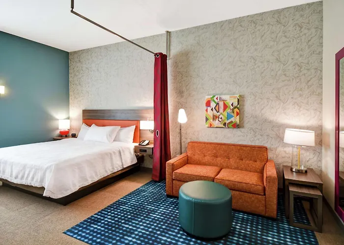 Home2 By Hilton Downtown Hotel 3*
