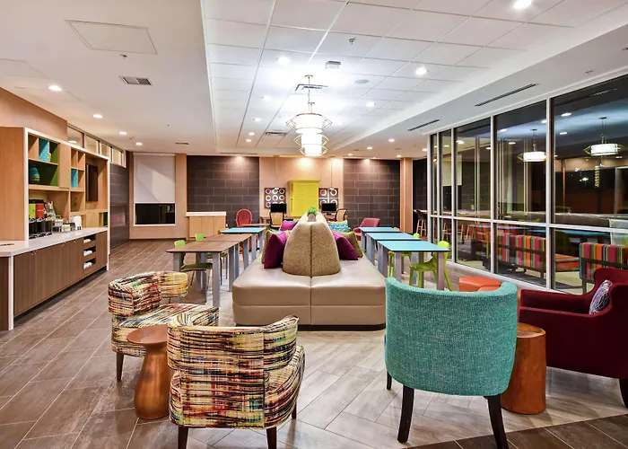 Home2 By Hilton Downtown 3*