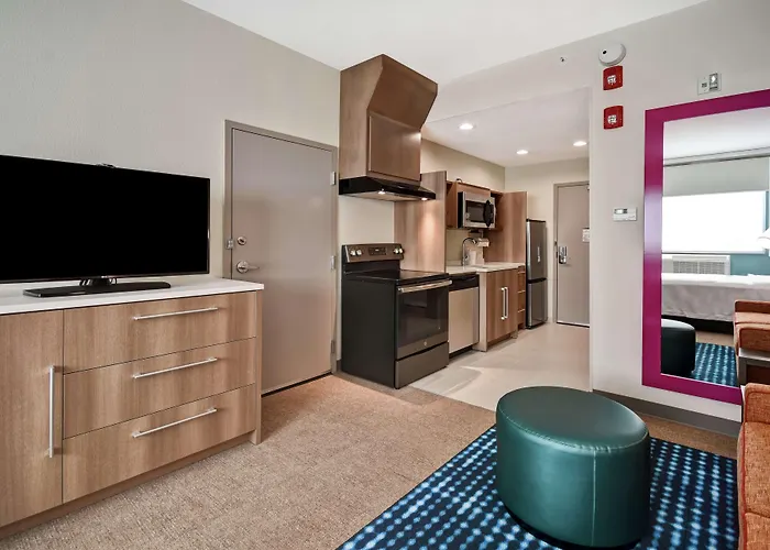 Home2 By Hilton Downtown Hotel 3*